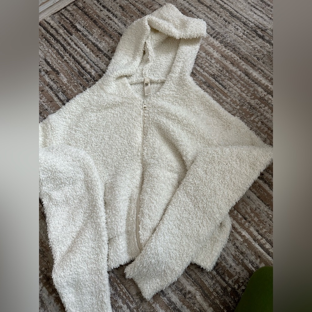 Skims Zip Up